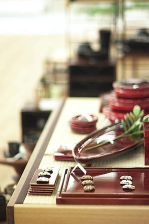 様々なサイズのケーキ箱が買える